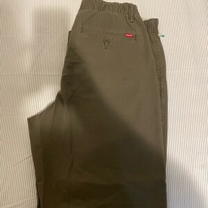 Levi’s Joggers size m green